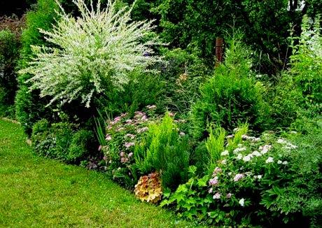 Забор из подручных материалов