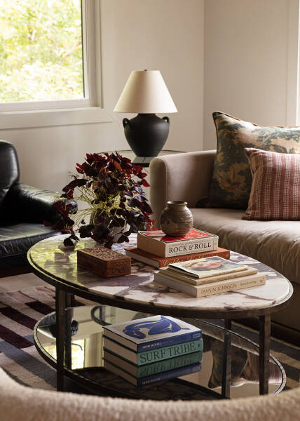 Уютное обновление дома у озера в Арканзасе