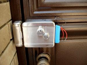 Электромеханические замки на калитку