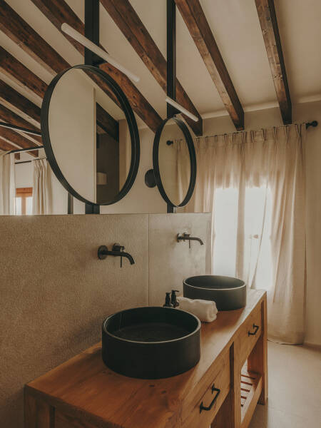 Таунхаус на Майорке с историей и стильный дизайном