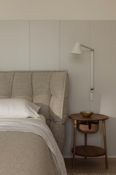 Расслабляющий интерьер на берегу океана в Калифорнии