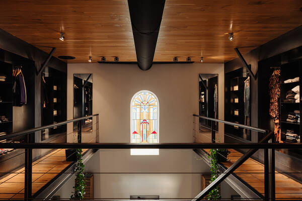 Невероятный лофт в здании бывшей церкви в Амстердаме