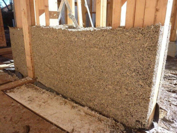 Какой утеплитель выбрать для стен каркасного дома