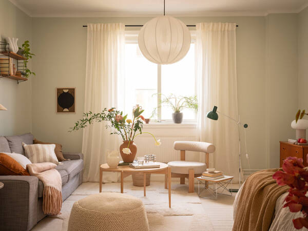 Мягкий интерьер маленькой шведской квартиры с приятным декором (40 кв. м)