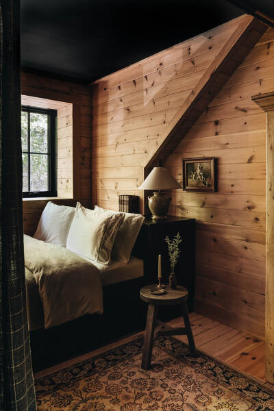 Прекрасный бревенчатый дом в Канаде