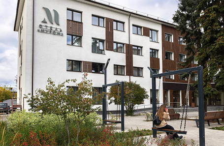 Небольшой город, его гостиницы и их создатели, часть II: как угадать с количеством номеров, победить сезонность и стать точкой городского притяжения