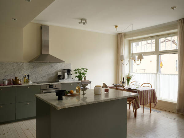 Уютный интерьер в бывшем магазине в Гетеборге (78 кв. м)