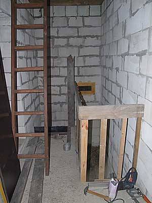 Бетонная лестница в подвал: предельно ясное руководство по строительству