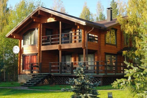 Особенности строительства современного дома из бруса: современные технологии и преимущества