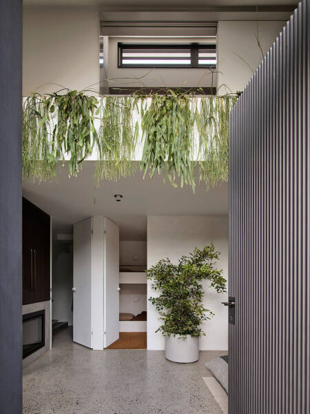 Стильный интерьер архитектора в здании бывшей обувной фабрики