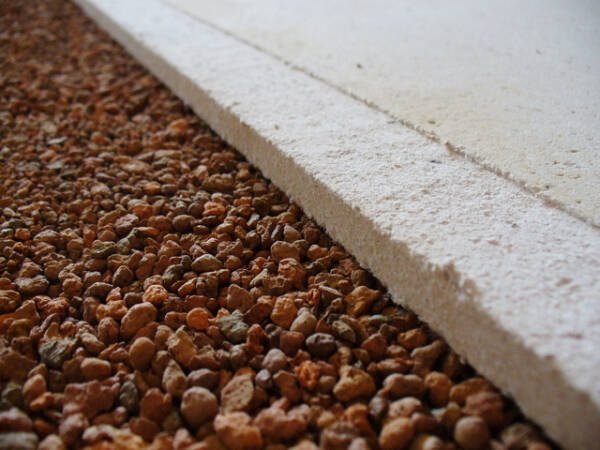 Какой утеплитель выбрать для стен каркасного дома