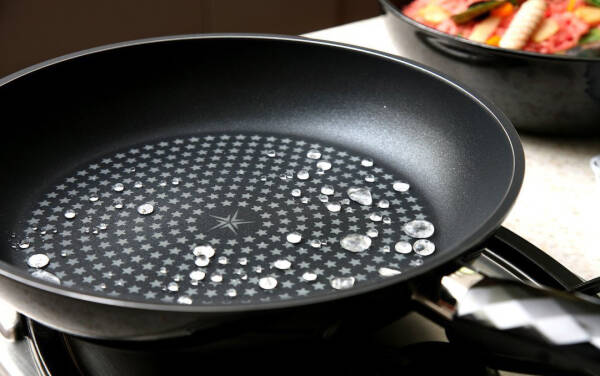Сковорода для жарки без масла антипригарная &ndash; какое покрытие лучше