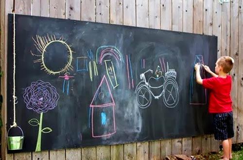 Забор из подручных материалов