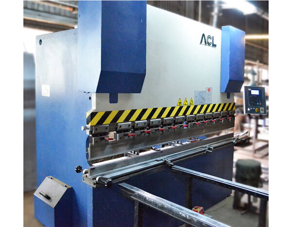 Достоинства входных дверей Гранит