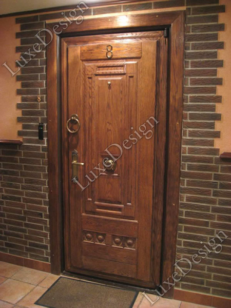 Эстетика и надежность: обзор металлических дверей Люкс Дизайн