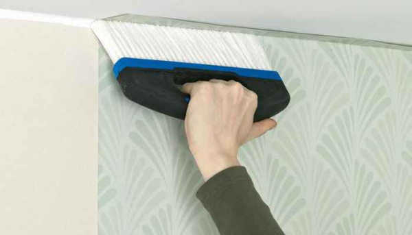 Как правильно, натяжной потолок до или после обоев