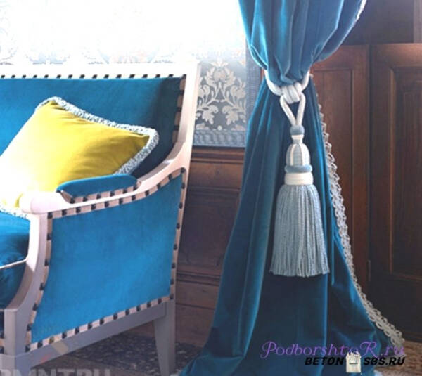 Что все-таки повесить на кухню: а быть может ленточные шторы? в фото