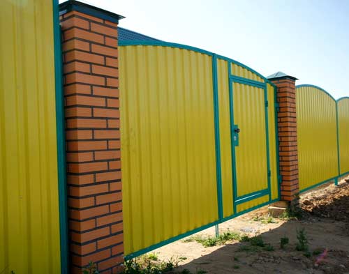 Заборы из сайдинга