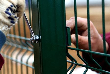 Заборы из сварной сетки с полимерным покрытием